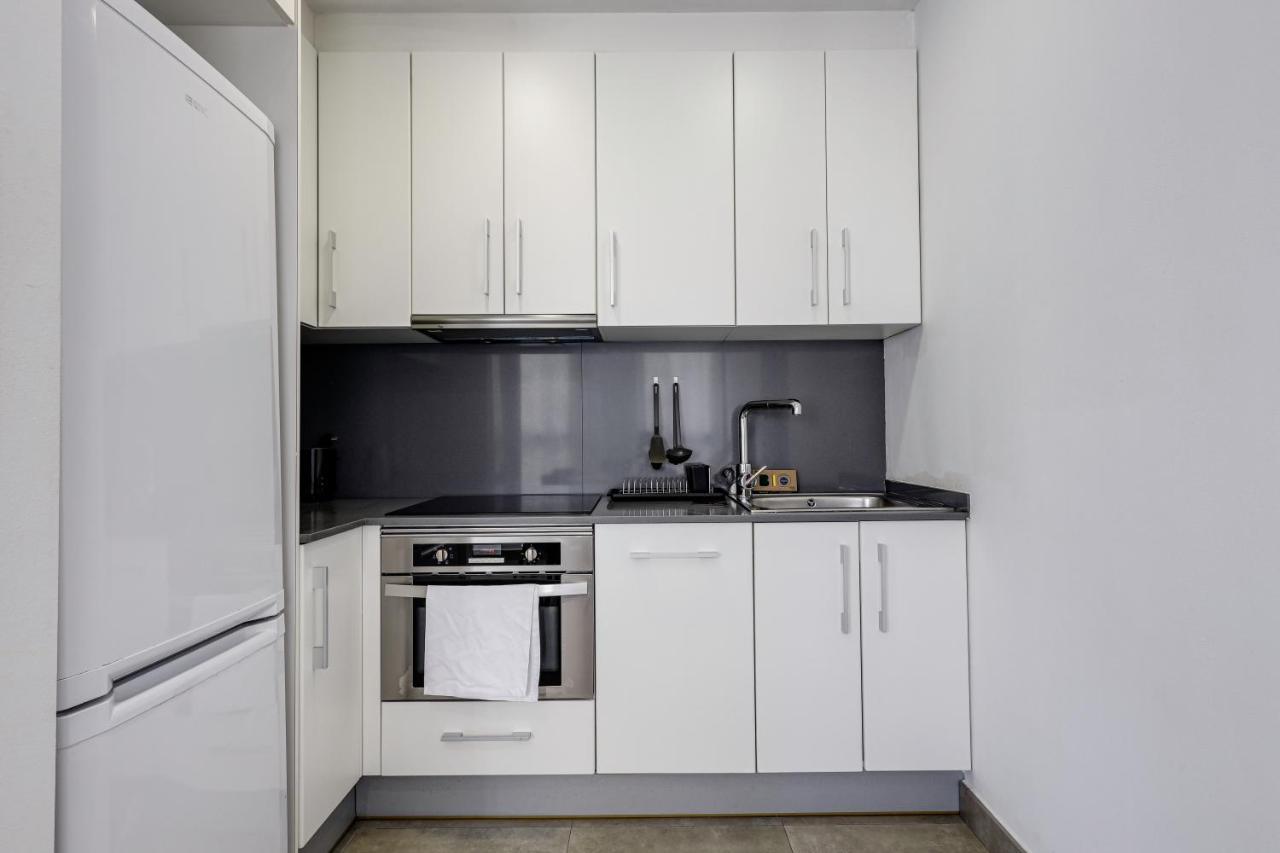 Urban Flats Vallirana Barcelona Exterior photo