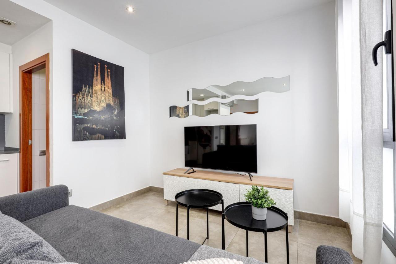 Urban Flats Vallirana Barcelona Exterior photo
