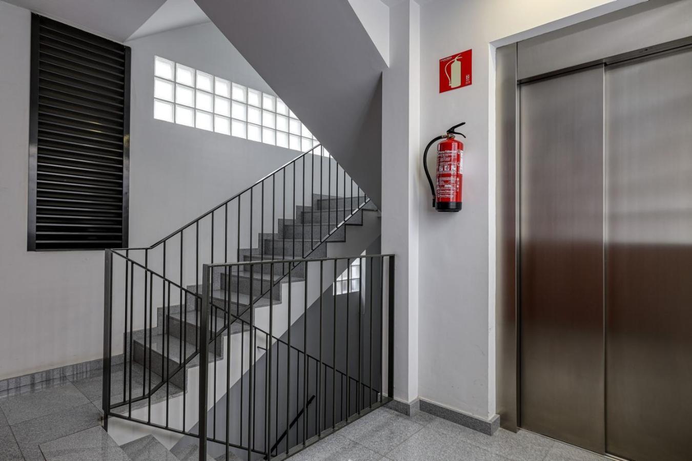 Urban Flats Vallirana Barcelona Exterior photo