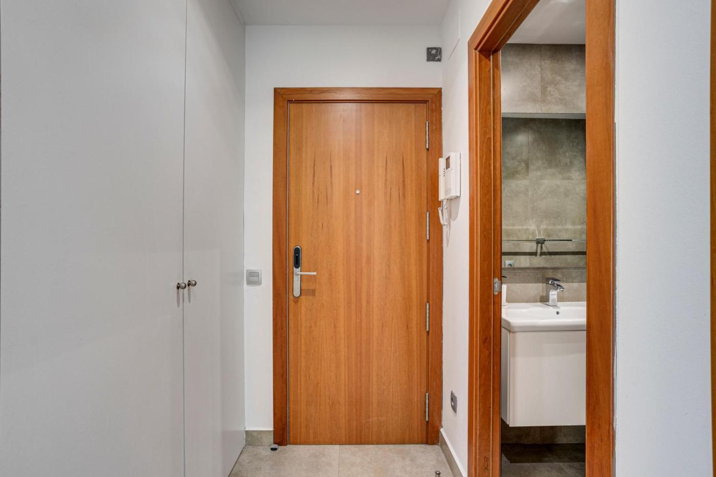 Urban Flats Vallirana Barcelona Exterior photo